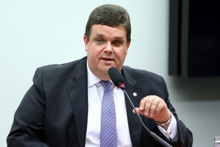 - RIPRODUZIONE RISERVATA