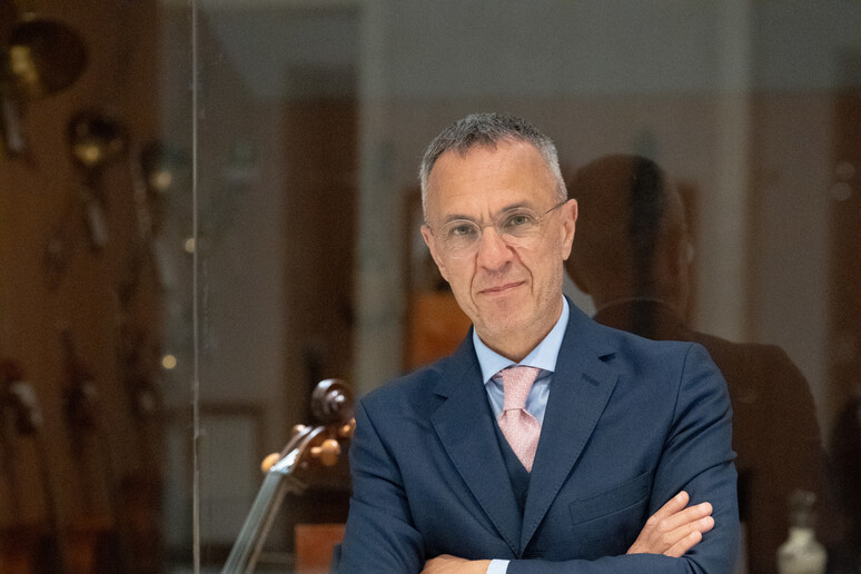 - RIPRODUZIONE RISERVATA