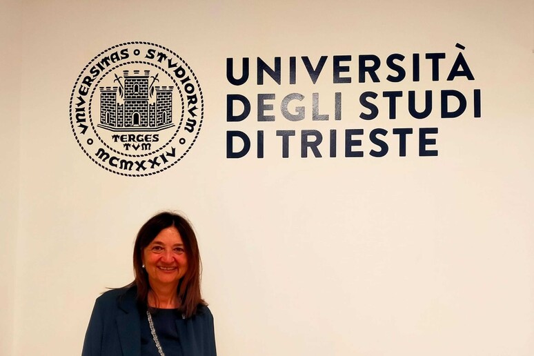 - RIPRODUZIONE RISERVATA