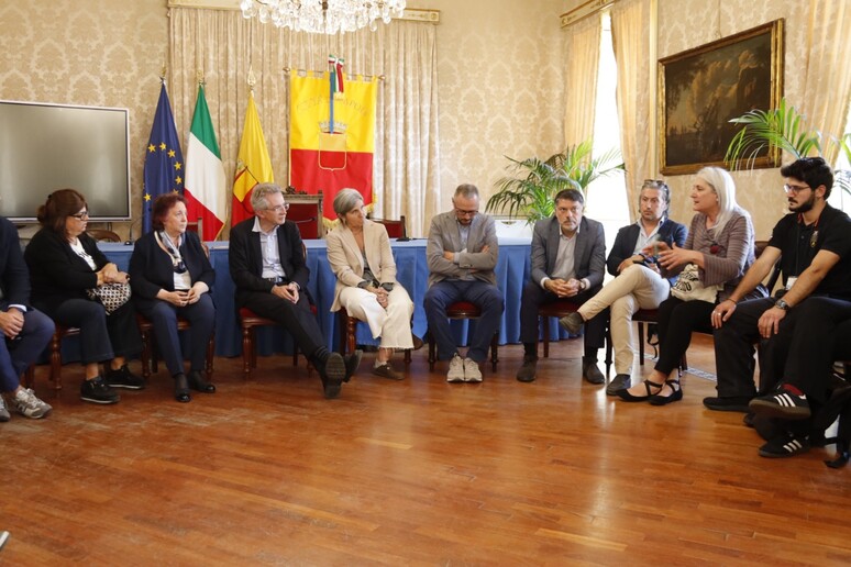 - RIPRODUZIONE RISERVATA