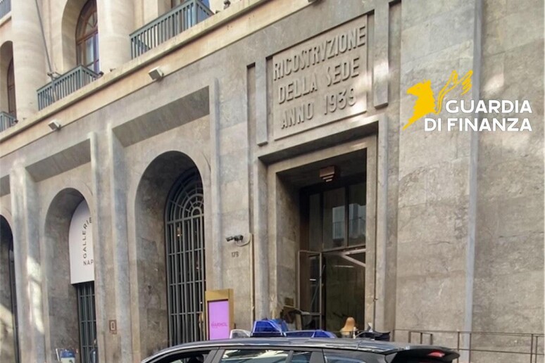 - RIPRODUZIONE RISERVATA