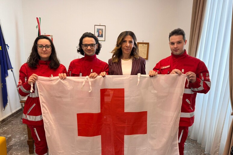 - RIPRODUZIONE RISERVATA
