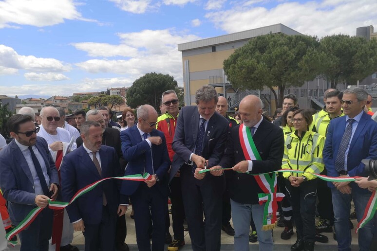 - RIPRODUZIONE RISERVATA