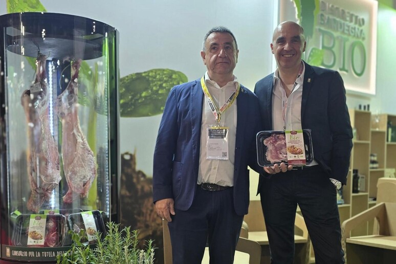 - RIPRODUZIONE RISERVATA