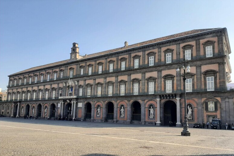 - RIPRODUZIONE RISERVATA